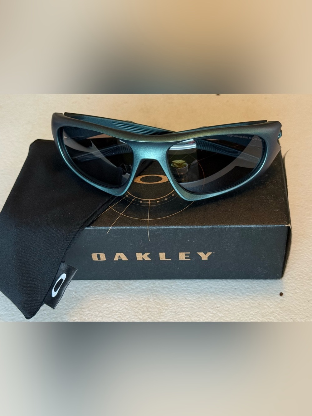 Oakley Neoforma Matte Blue/Silver Colorshift Sunglasses /Slate Prizm Lenses NWT